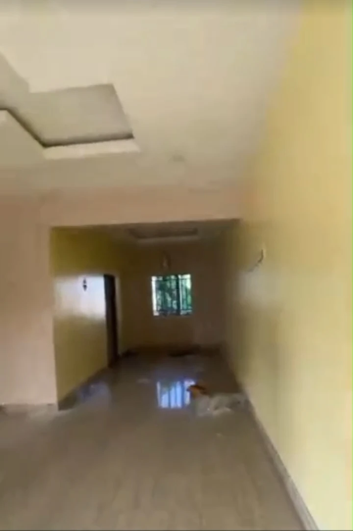 2 Bedroom Flat for Rent in RUMUBIAKANI, Rivers - Image 2