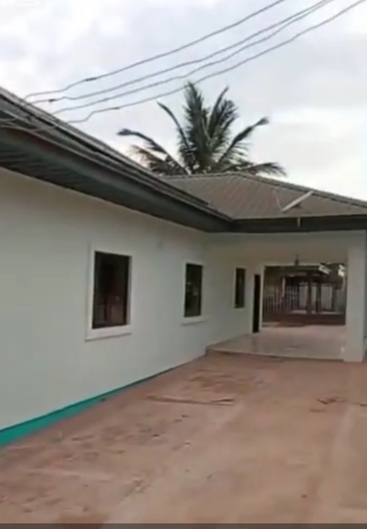 3 Bedroom Flat for Rent in DAMIJA, Enugu - Image 2