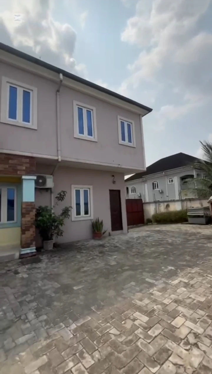 Duplex for Sale in Stadium Road, Rivers - Image 4