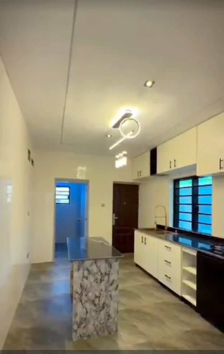 Duplex for Sale in Golf Annex, Enugu - Image 6