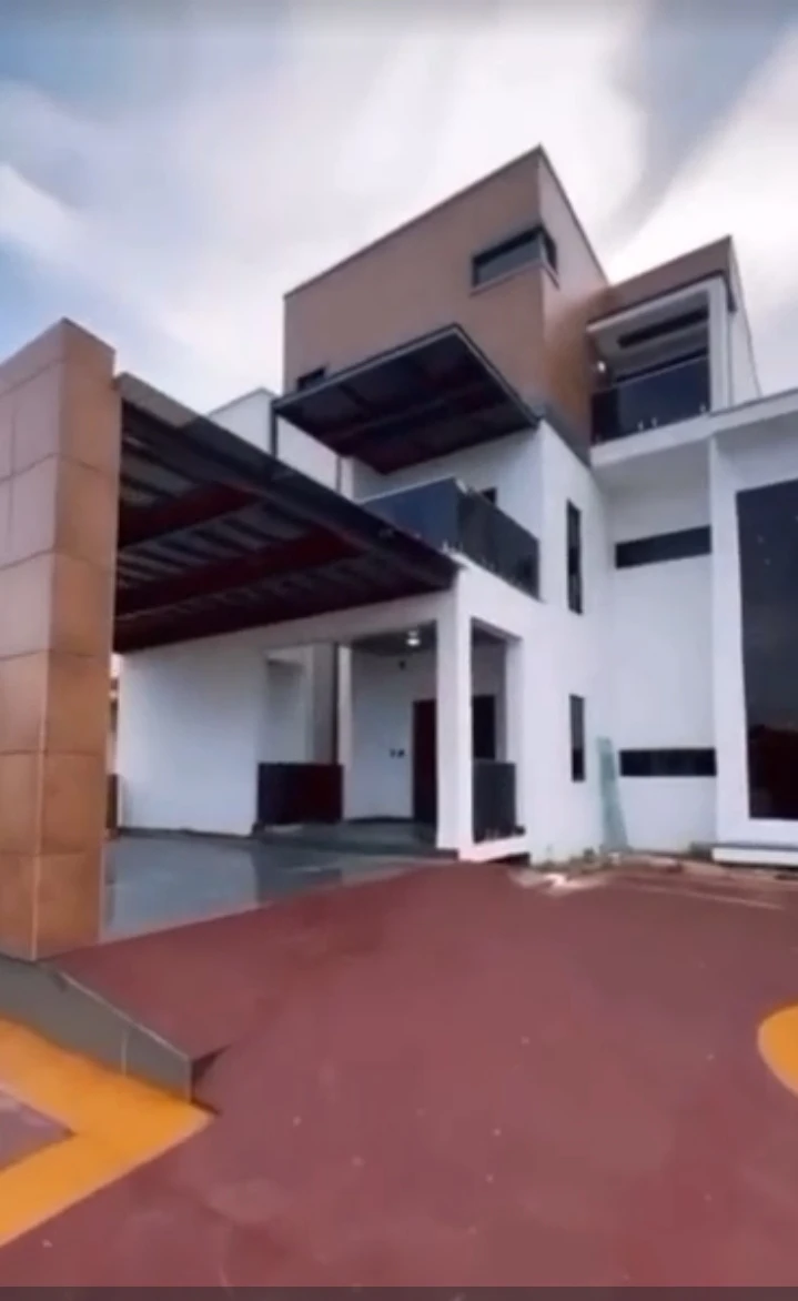 Duplex for Sale in Asokoro, Abuja - Image 4