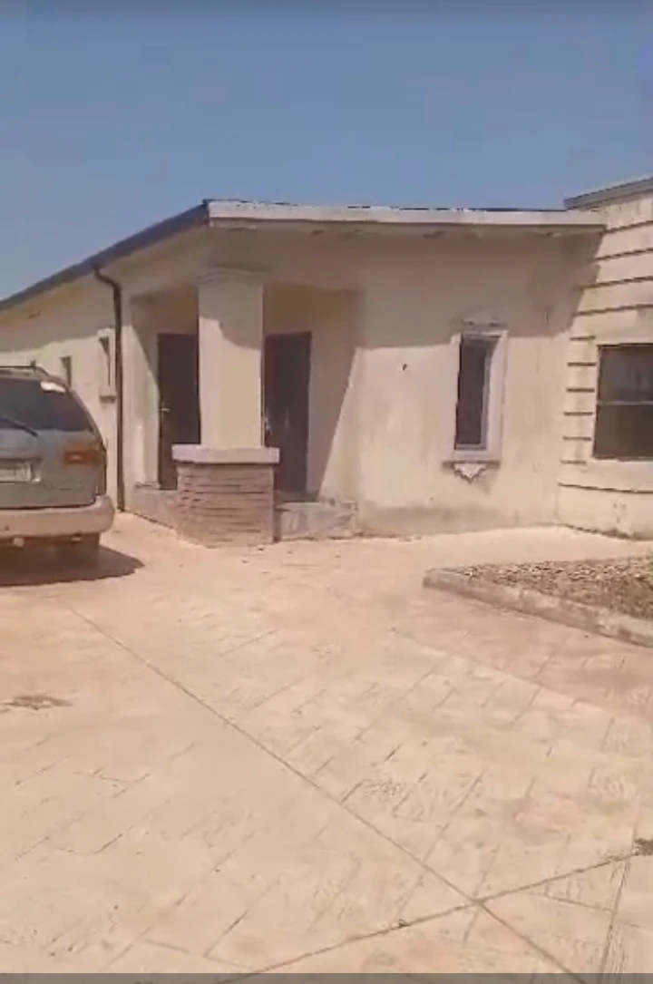 Bungalow for Sale in THINKERS CORNER, Enugu - Image 2