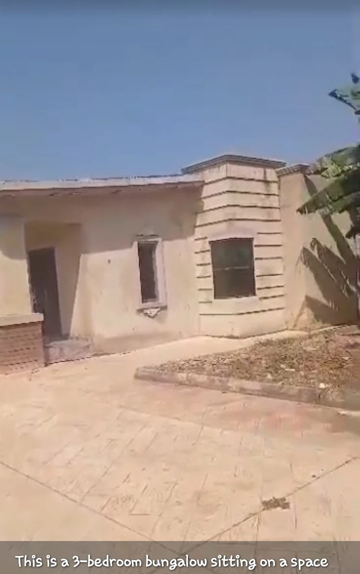 Bungalow for Sale in THINKERS CORNER, Enugu - Image 1