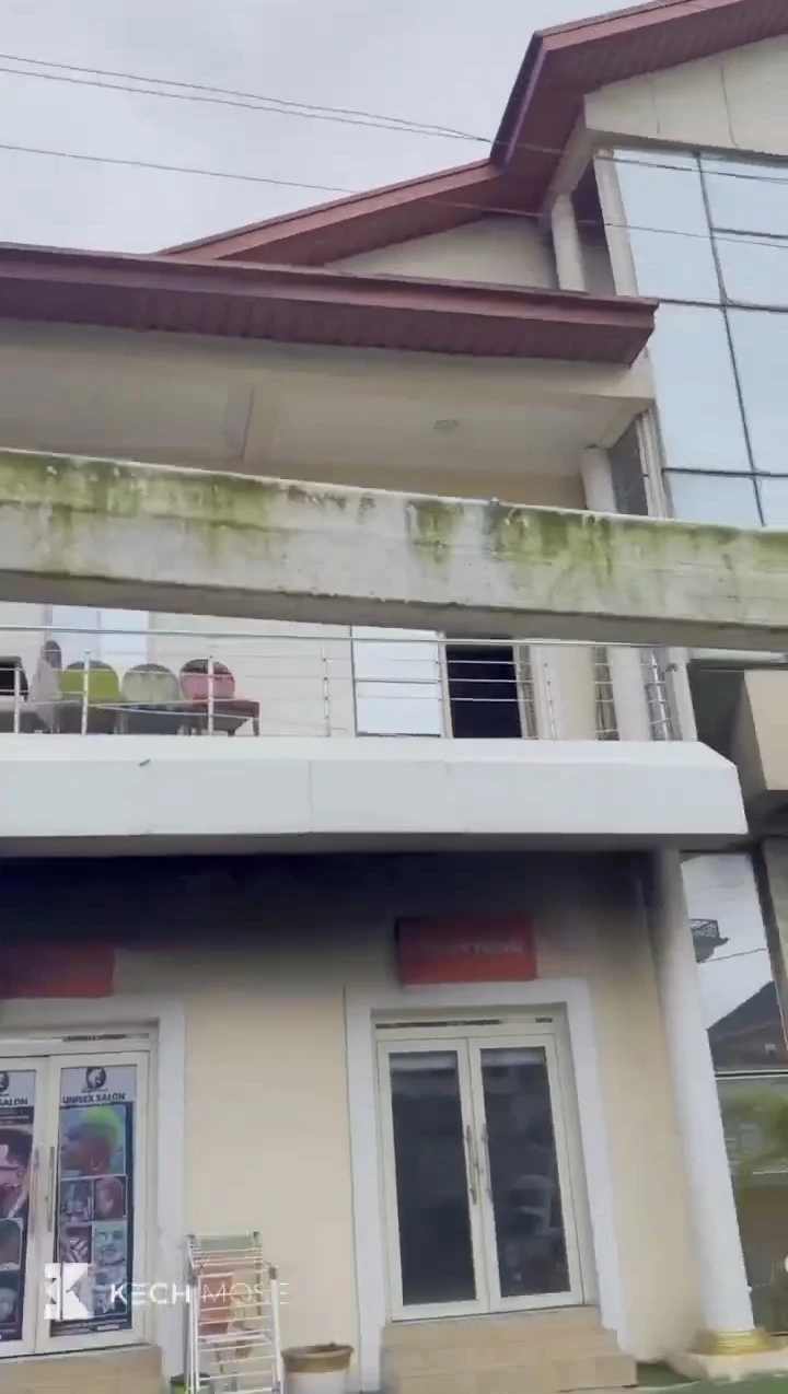 Hotel for Sale in Buxom Lite Avenue, Rivers - Image 2