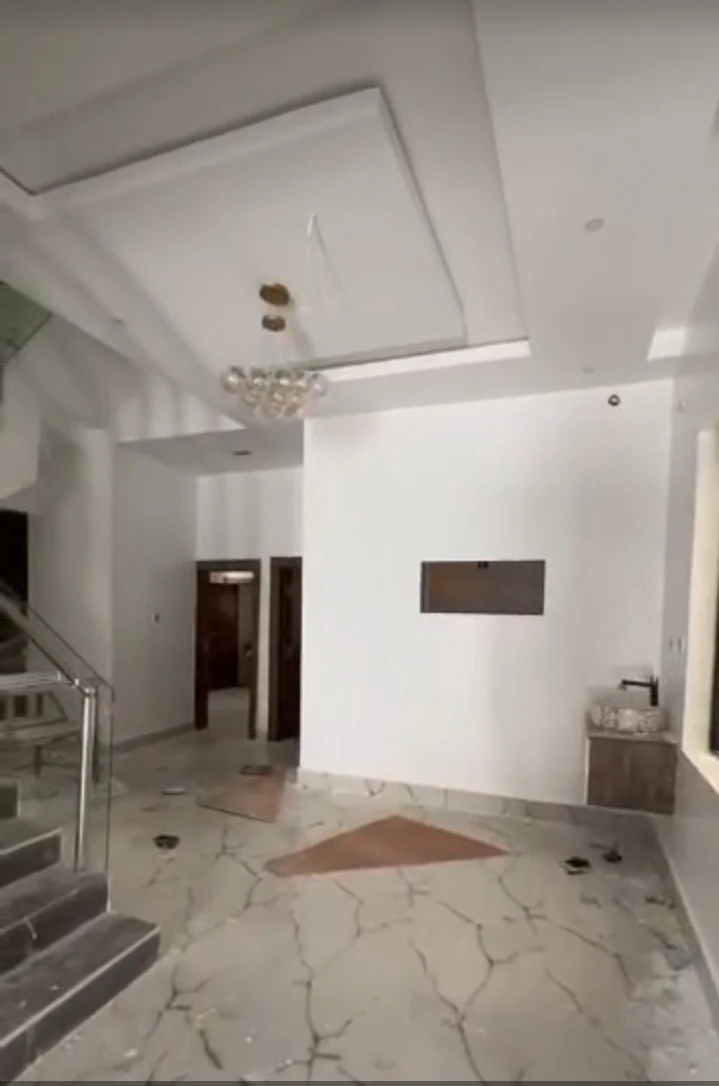 Duplex for Sale in WTC, Enugu - Image 4