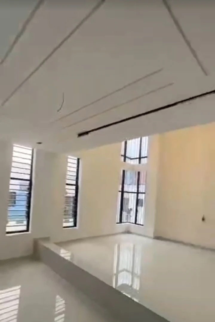 Duplex for Sale in NEW GRA, Enugu - Image 4