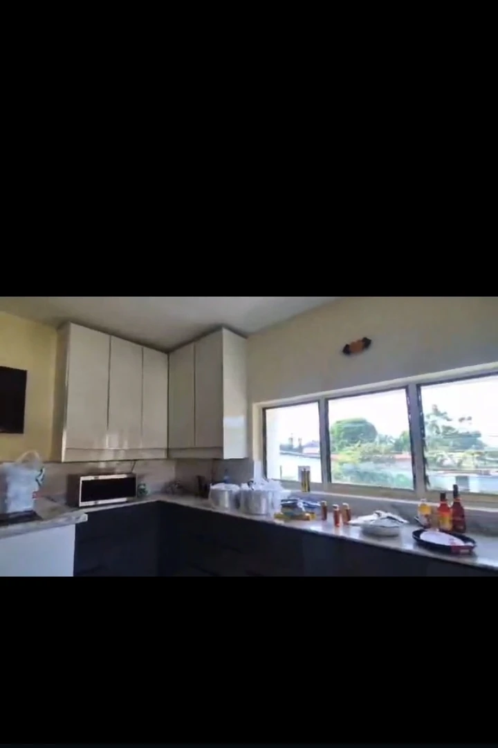 Duplex for Sale in FOREST CLOSE, GRA, Enugu - Image 5