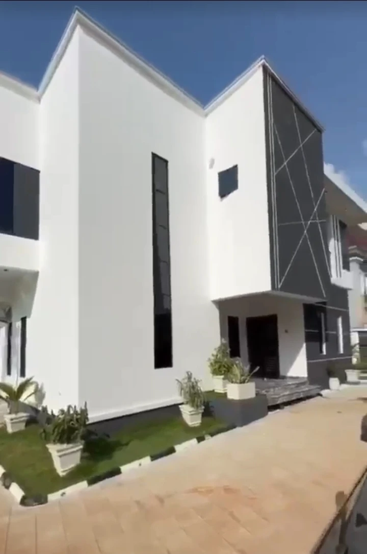 Duplex for Sale in Centenary City, Enugu - Image 1