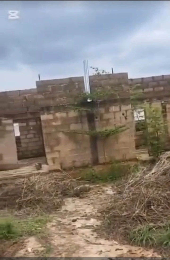 Land for Sale in ABAKALIKI ROAD, Enugu - Image 1