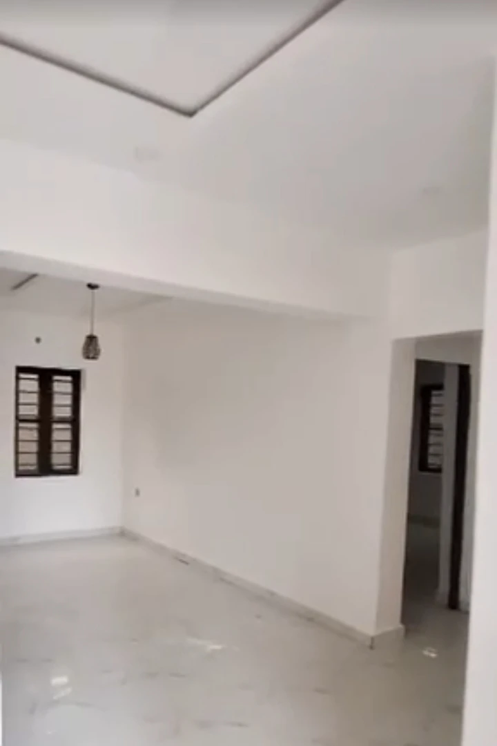 2 Bedroom Flat for Rent in THINKERS CORNER, Enugu - Image 3