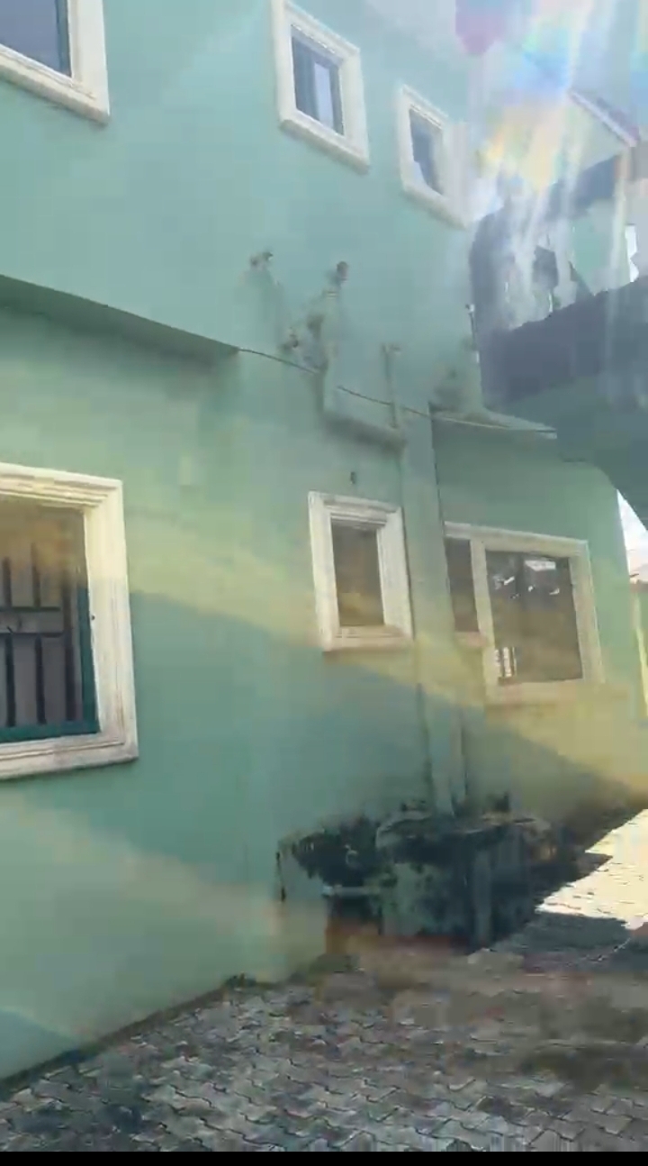 2 Bedroom Flat for Sale in RUMUODARA, Rivers - Image 2