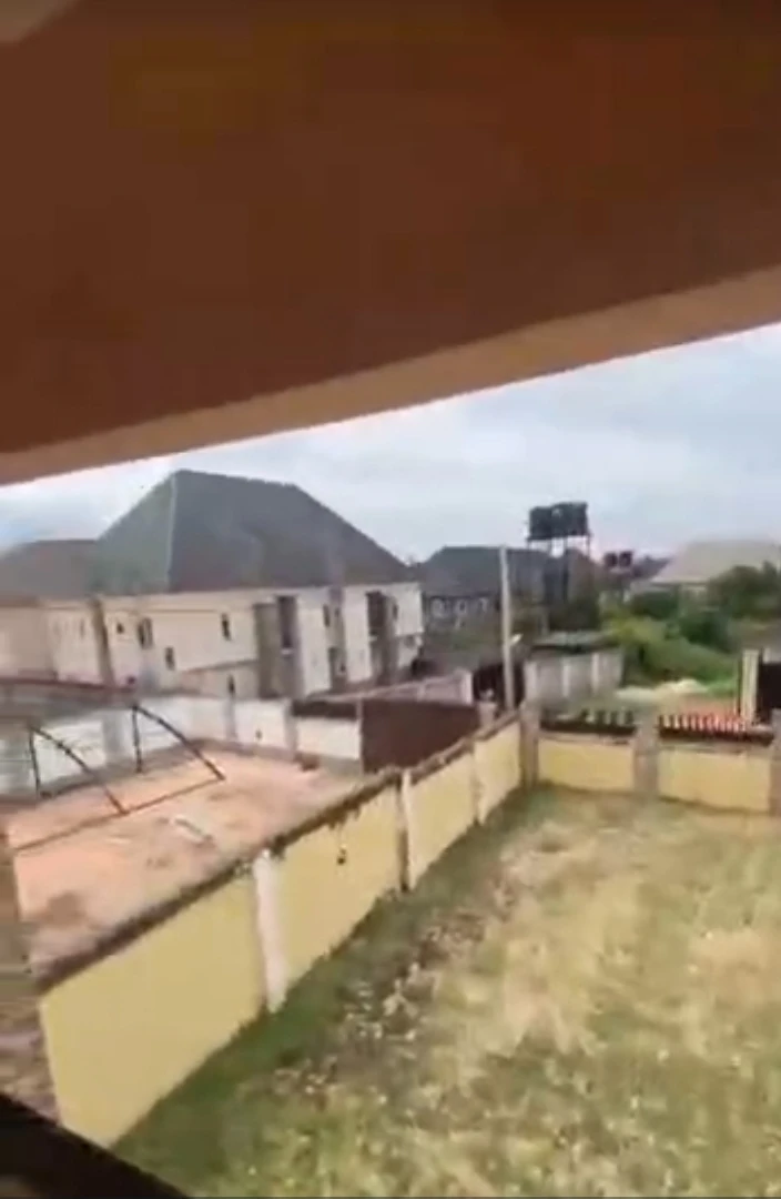 4 Bedroom Flat for Rent in THINKERS CORNER, Enugu - Image 4