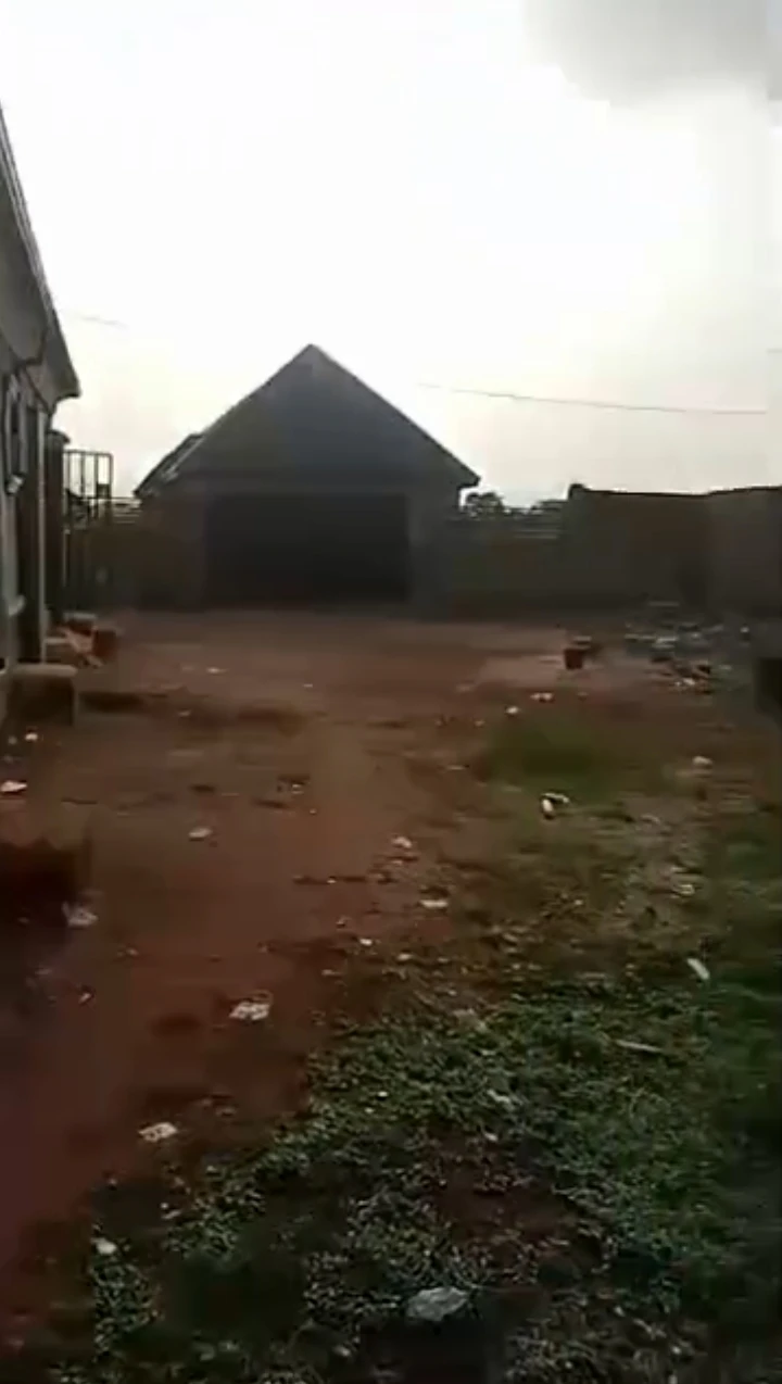 2 Bedroom Flat for Sale in Delta, Delta - Image 4