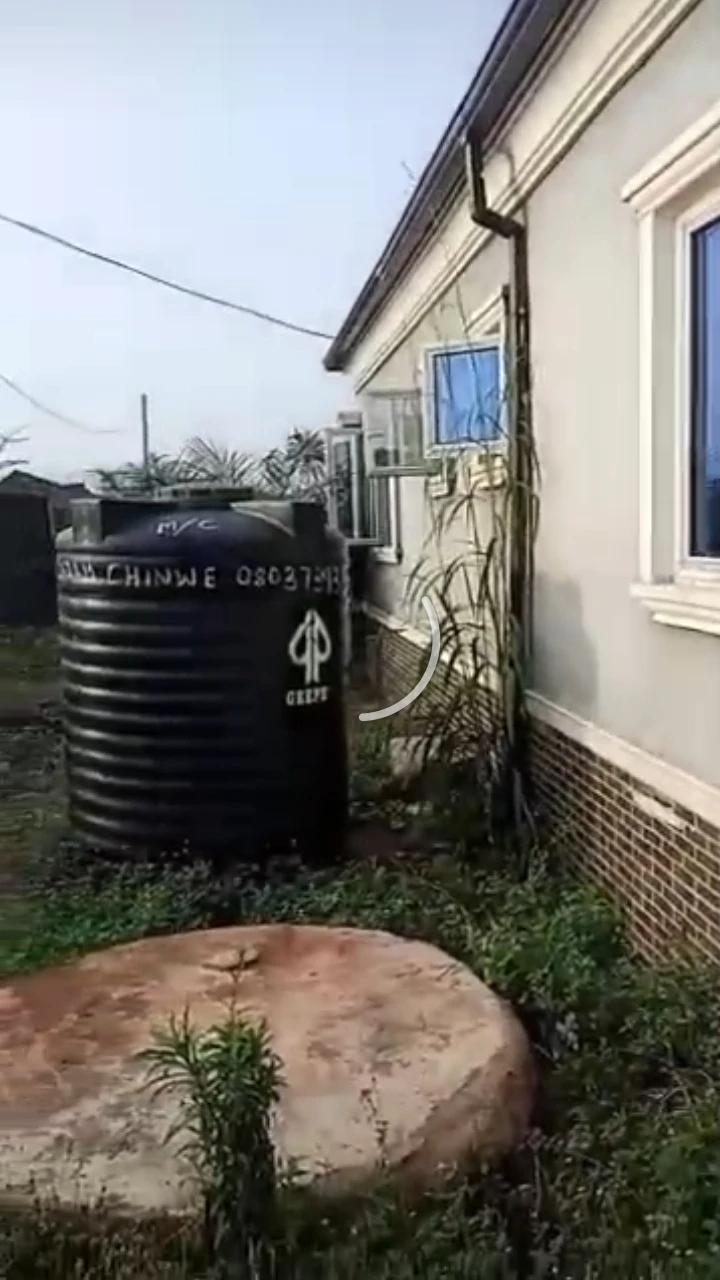 2 Bedroom Flat for Sale in Delta, Delta - Image 1