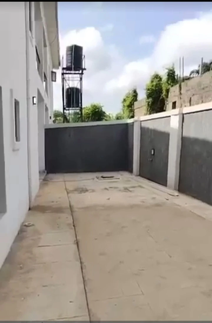 Duplex for Sale in Old GRA, Enugu - Image 1