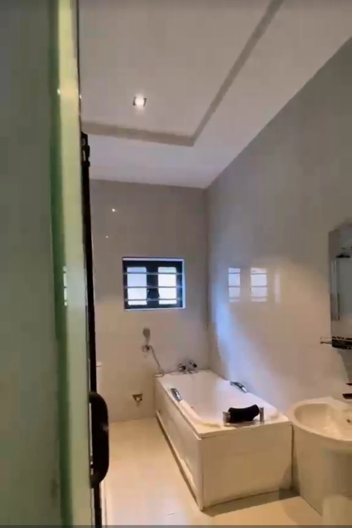 Duplex for Sale in Trans-Ekulu, Enugu - Image 1
