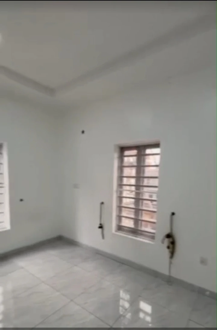 Duplex for Rent in Eneka link road, Rivers - Image 5