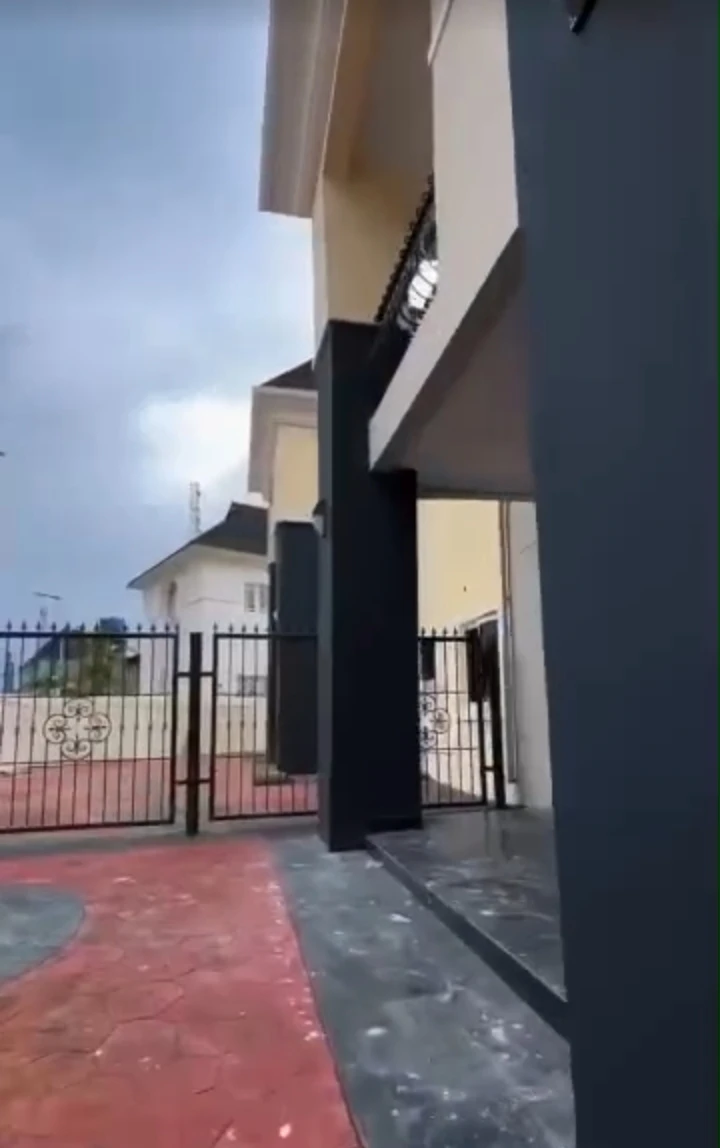 Duplex for Sale in NEW GRA, Rivers - Image 1
