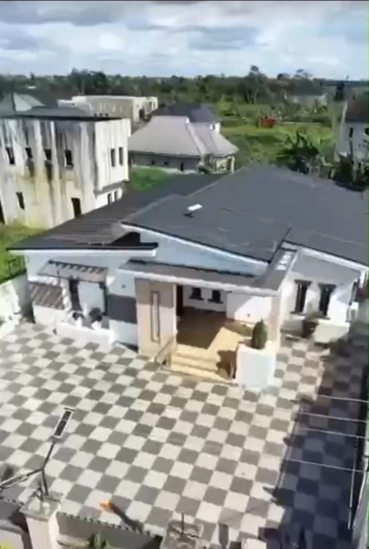 Bungalow for Sale in Rumukparali, Rivers - Image 2