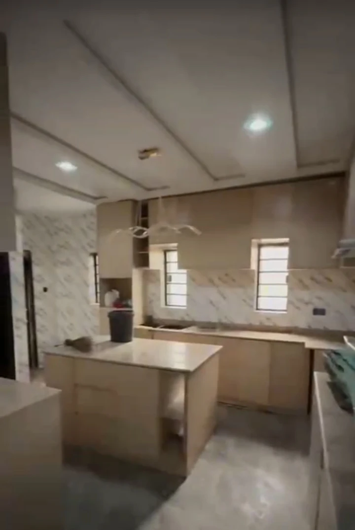 Pent-House for Sale in Almond garden, Rivers - Image 5