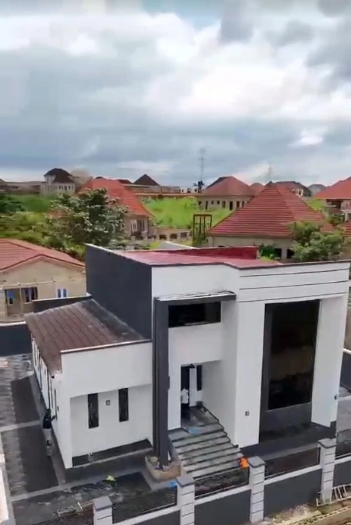 Pent-House for Sale in Almond garden, Rivers - Image 1