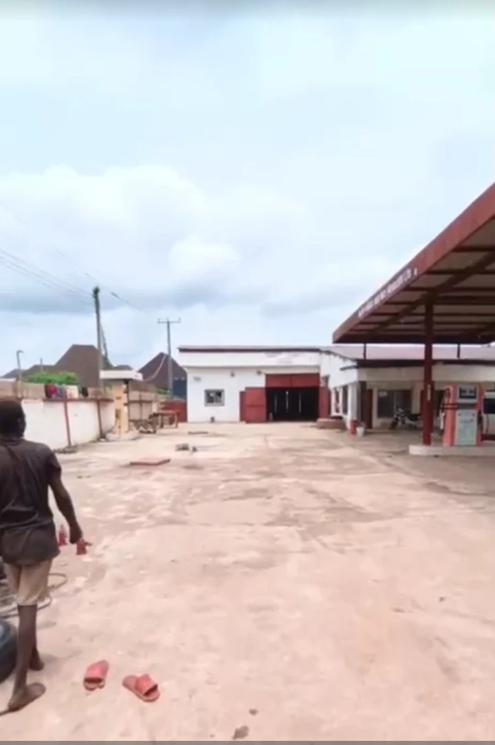 Filling Station for Sale in THINKERS CORNER, Enugu - Image 2