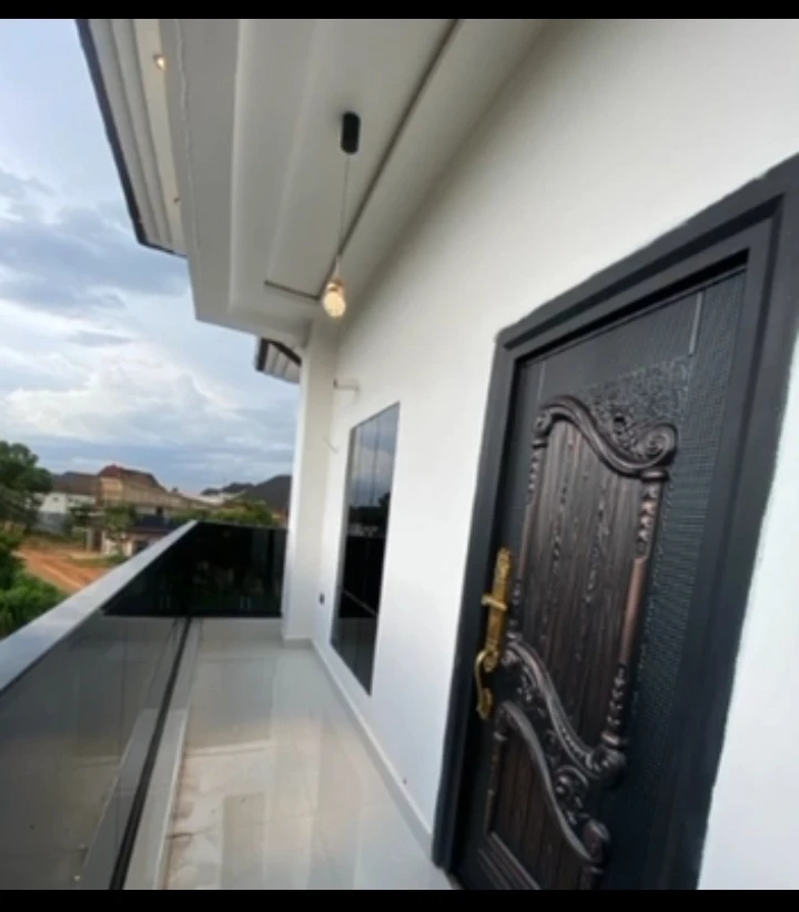 Duplex for Sale in THINKERS CORNER, Enugu - Image 2