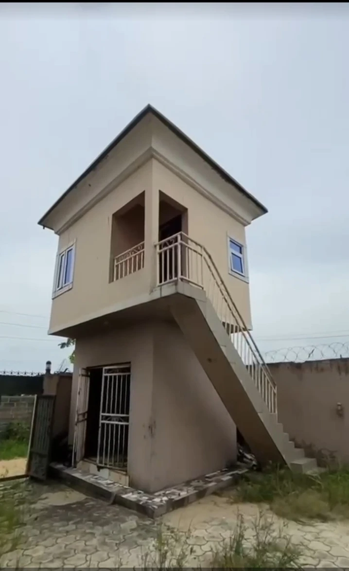 2 Bedroom Flat for Sale in RUMUKPARALI, Rivers - Image 1