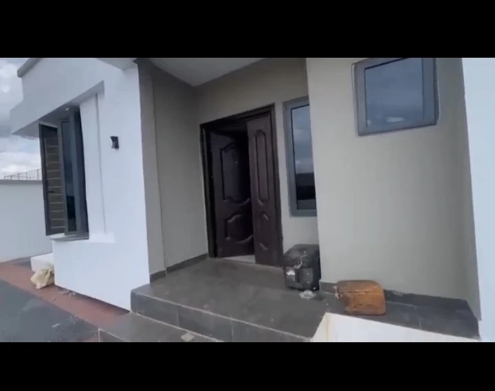 Bungalow for Sale in Enugu, Enugu - Image 1