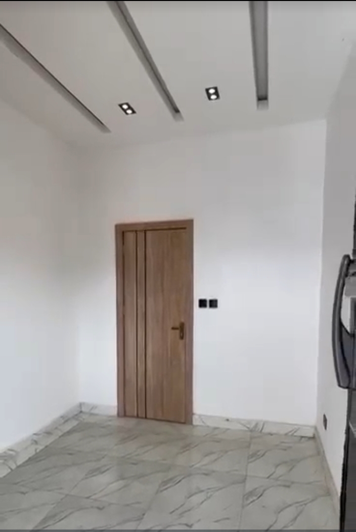 Duplex for Sale in Valley Estate, Enugu - Image 4