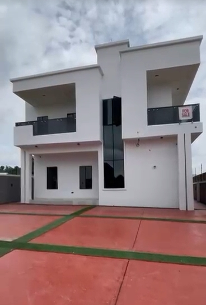 Duplex for Sale in Valley Estate, Enugu - Image 2