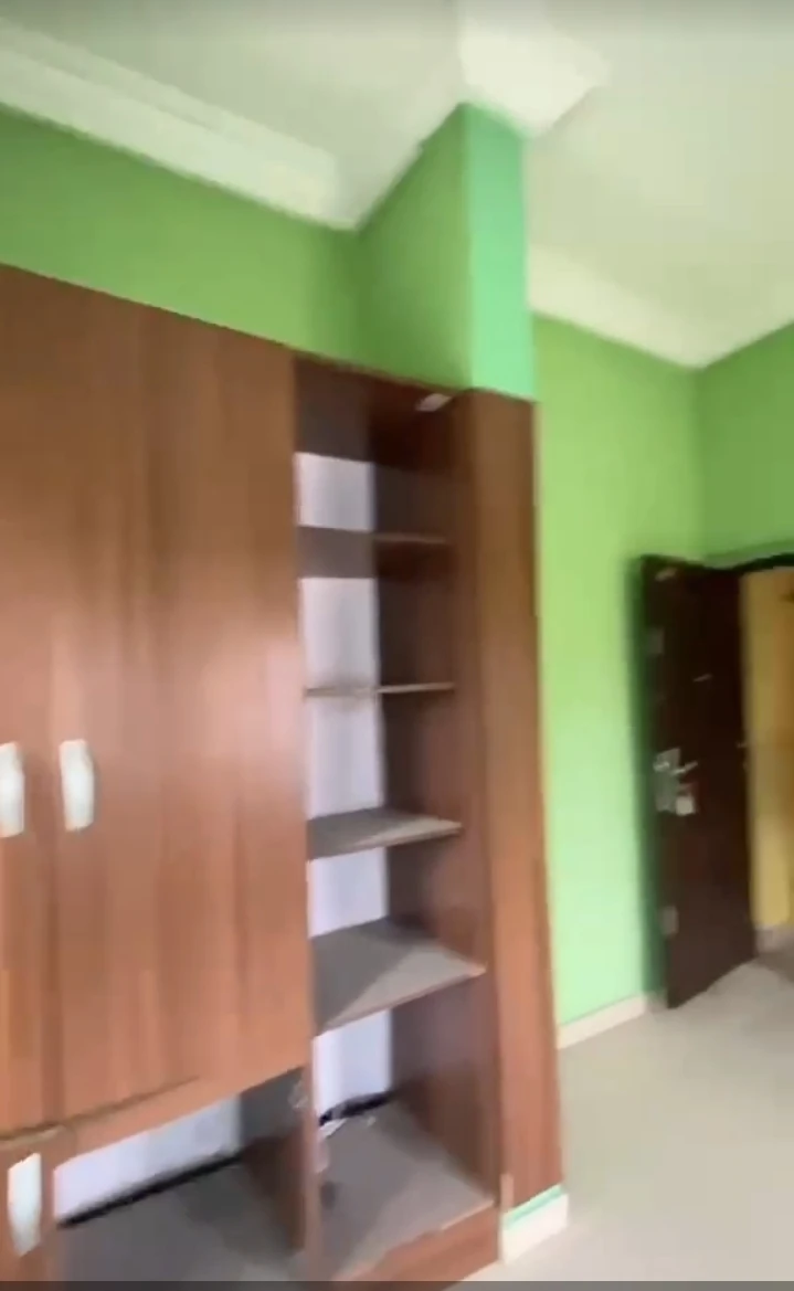 2 Bedroom Flat for Sale in Rumukparali, Rivers - Image 5