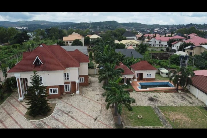Duplex for Sale in GOLF COURSE, Enugu - Image 1