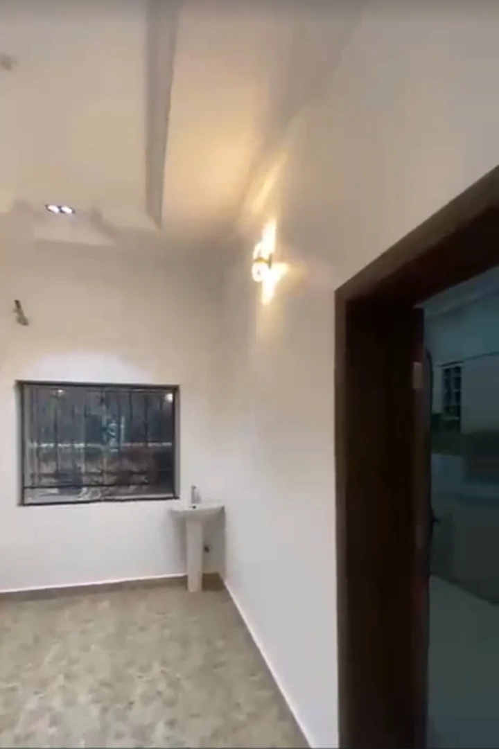 3 Bedroom Flat for Rent in THINKERS CORNER, Enugu - Image 4