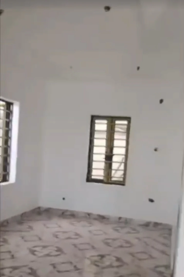 3 Bedroom Flat for Sale in ELIM ESTATE, Enugu - Image 3