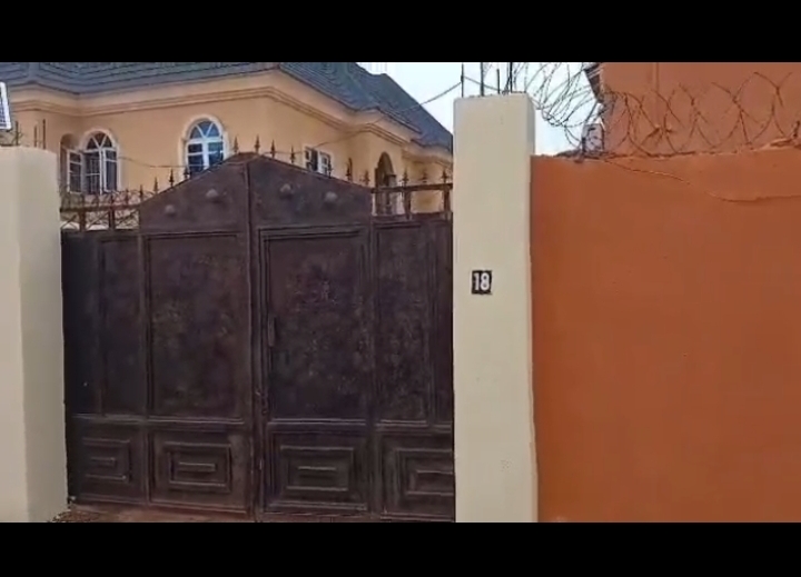 3 Bedroom Flat for Sale in THINKERS CORNER, Enugu - Image 3