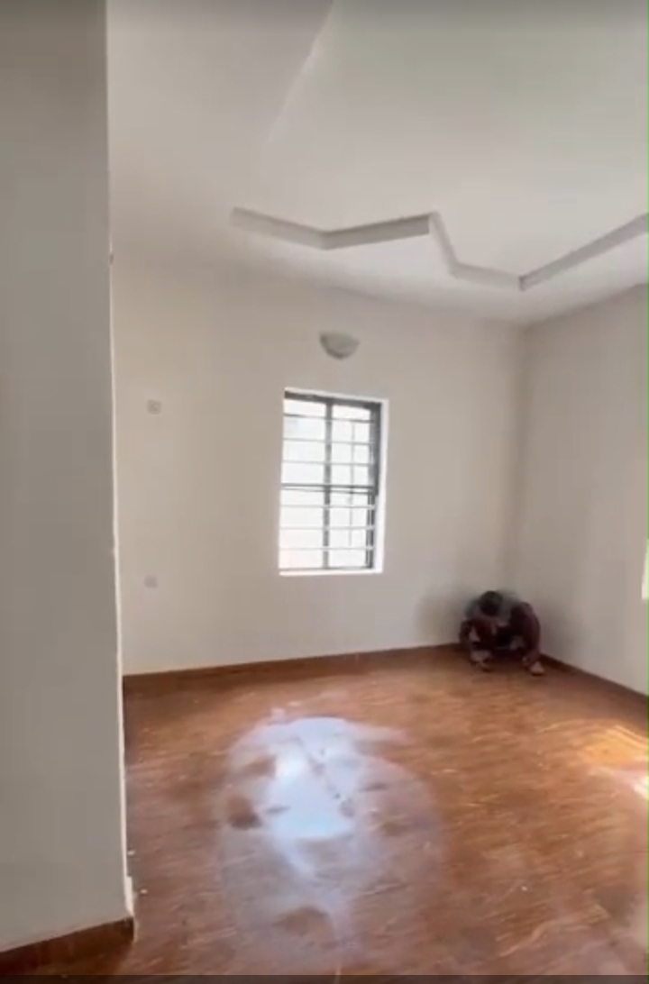 Bungalow for Sale in New GRA, Enugu - Image 2