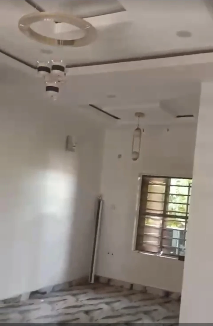 1 Bedroom Flat for Sale in SUNRISE ESTATE, Enugu - Image 1