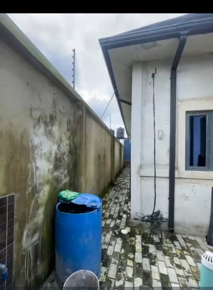 Bungalow for Sale in SARS ROAD, Rivers - Image 4