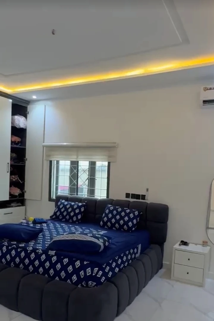 Bungalow for Sale in LUGBE, Abuja - Image 2