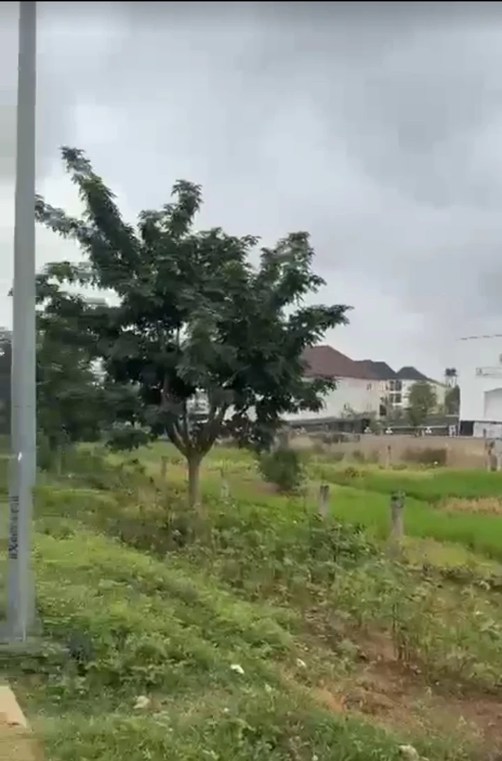 Land for Sale in Dawaki by Kubwa expr, Abuja - Image 2