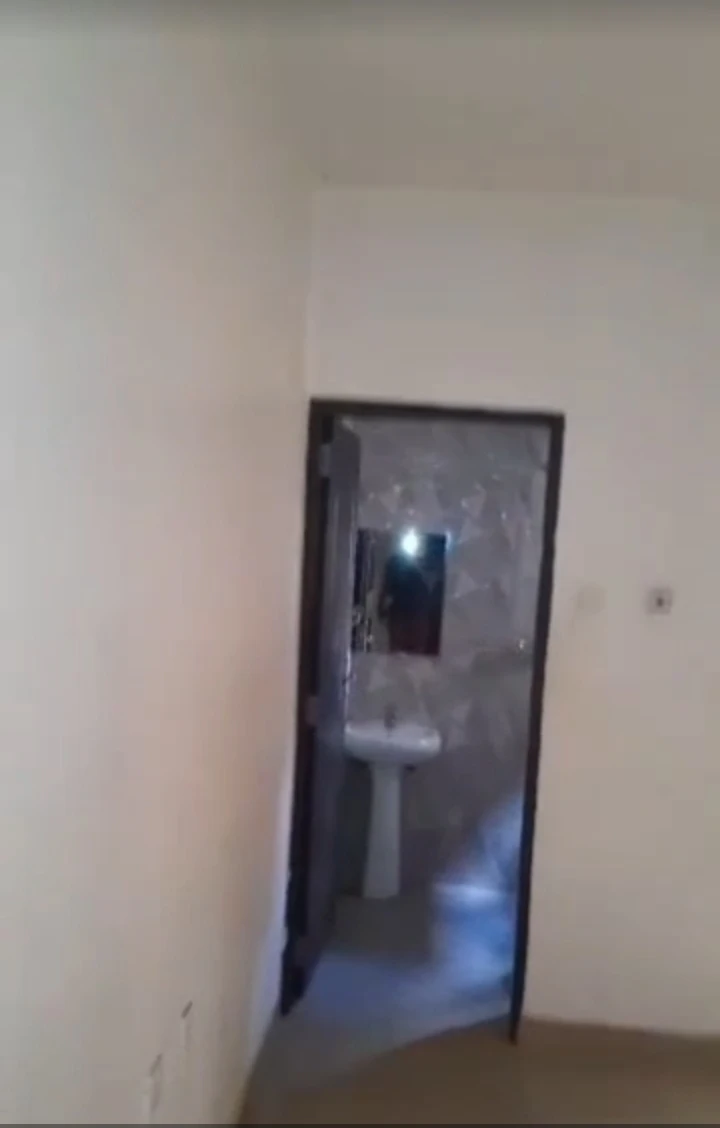 2 Bedroom Flat for Rent in THINKERS CORNER, Enugu - Image 3