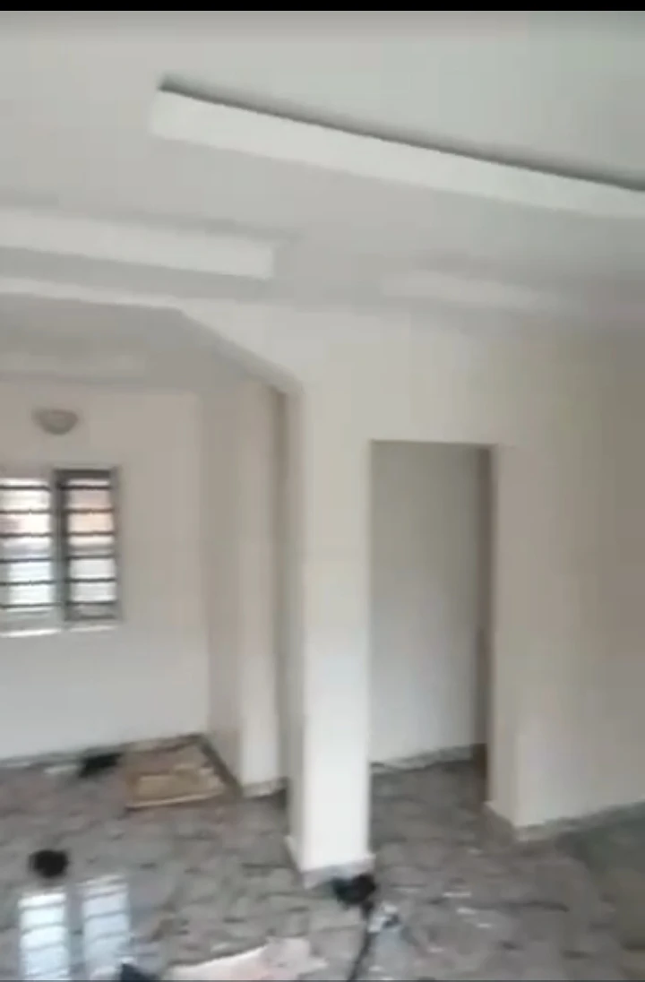 2 Bedroom Flat for Rent in THINKERS CORNER, Enugu - Image 4