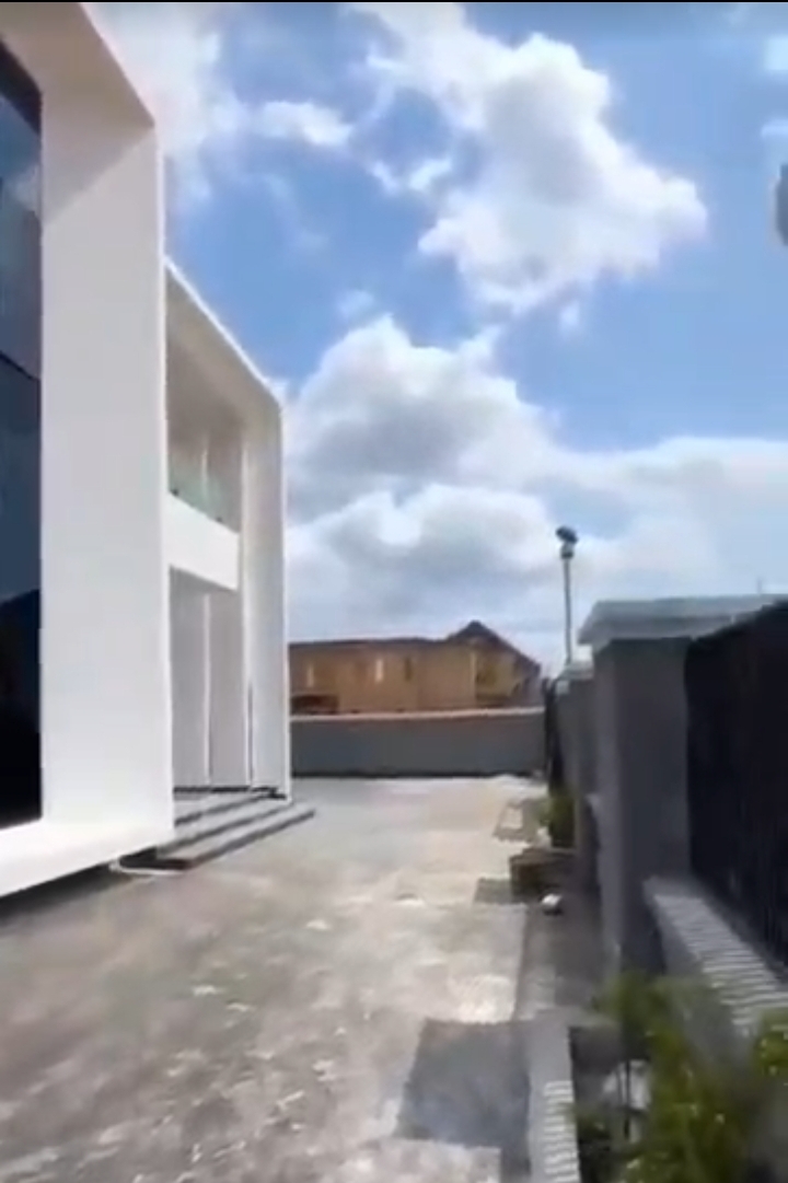 Duplex for Sale in Centenary City, Enugu - Image 2
