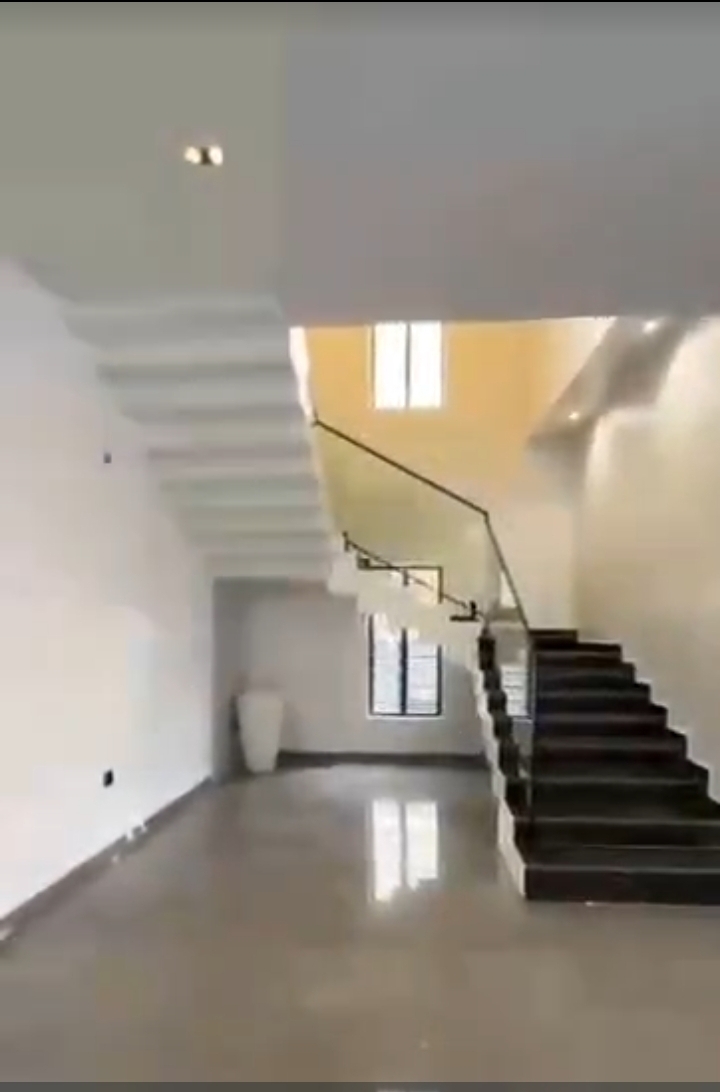 Duplex for Sale in Centenary City, Enugu - Image 6