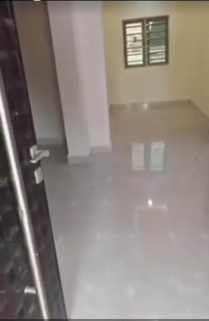 2 Bedroom Flat for Rent in OLD GRA, Enugu - Image 2