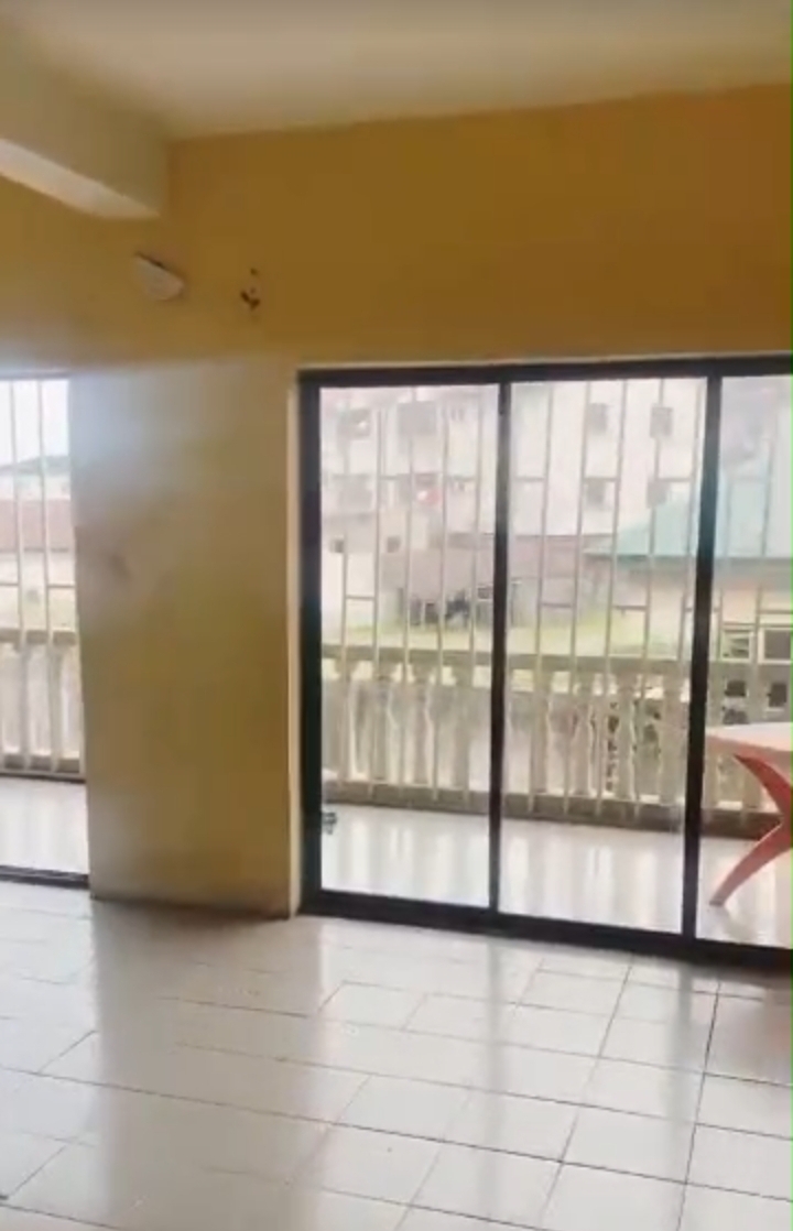3 Bedroom Flat for Sale in Rumuodara, Rivers - Image 4