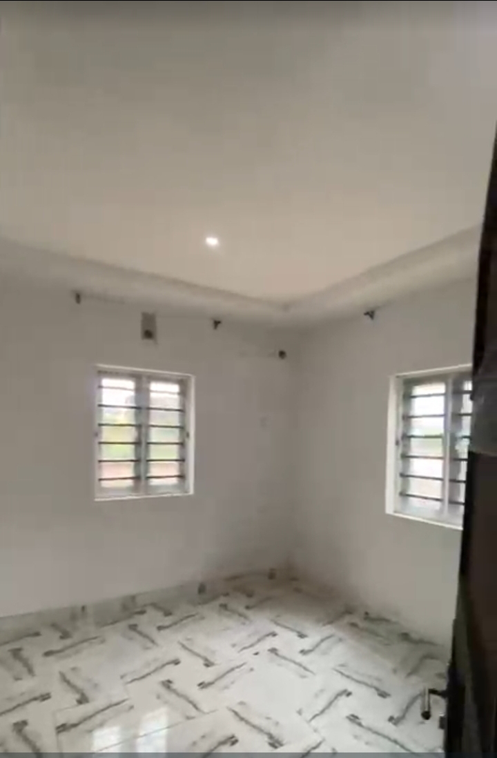 2 Bedroom Flat for Rent in THINKERS CORNER, Enugu - Image 4