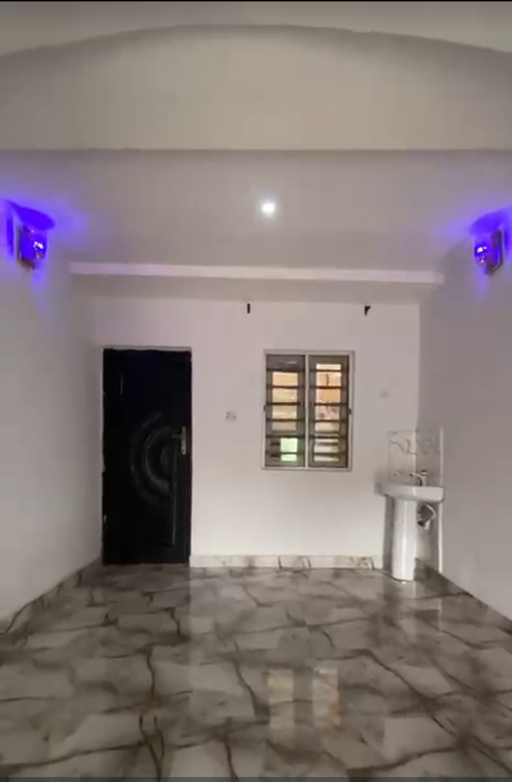2 Bedroom Flat for Rent in THINKERS CORNER, Enugu - Image 2