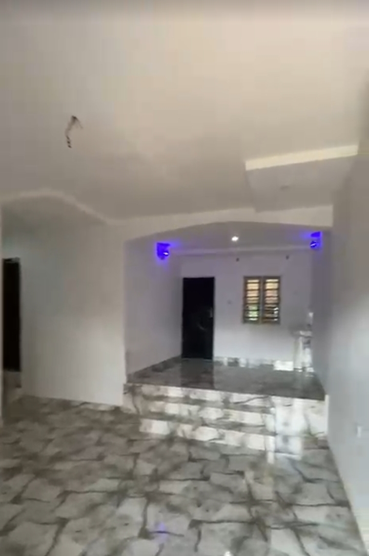 2 Bedroom Flat for Rent in THINKERS CORNER, Enugu - Image 3